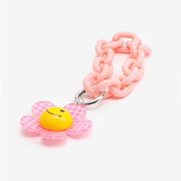 Keychain with Smiley Flower Pendant - Picture 2 of 2
